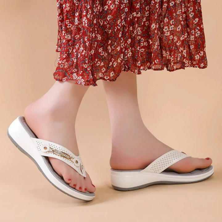 CLAUDIA - Relaxed Summer Footwear for Women