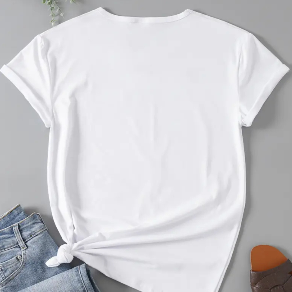 LINELLE - Simple Christmas T-shirt for Women