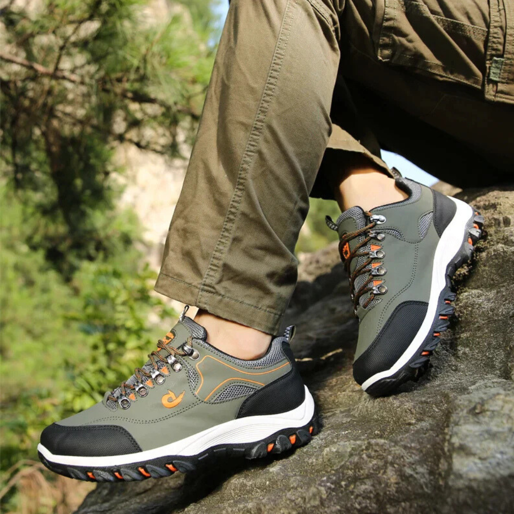 IAN - Non-slip Outdoor Shoes for Men